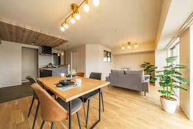 千葉県浦安市富岡３丁目