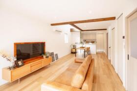 富山県富山市新根塚町１丁目