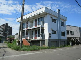 北海道札幌市白石区菊水元町四条１丁目