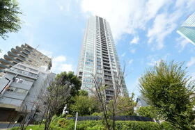 東京都港区六本木3丁目