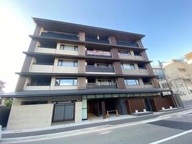 京都府京都市下京区高辻通新町西入堀之内町