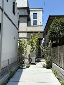 東京都世田谷区瀬田５丁目