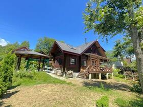 山梨県北杜市長坂町小荒間