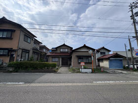 石川県小松市月津町