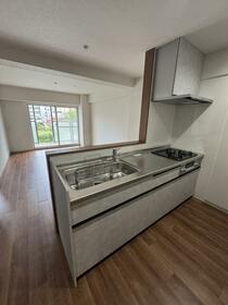 京都府京都市右京区梅津南広町