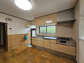 愛知県豊川市赤坂台