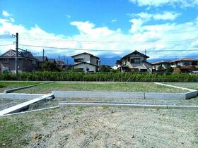 山梨県中央市東花輪