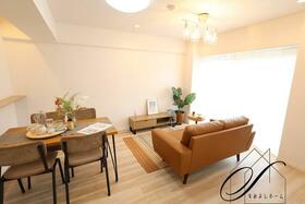 コートハイツ伏見稲荷Ａ棟