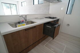 福岡県福岡市西区愛宕３丁目