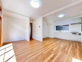 埼玉県越谷市神明町１丁目