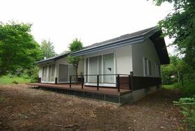 山梨県南都留郡鳴沢村−
