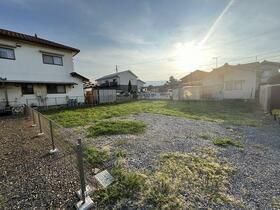 長野県塩尻市大字広丘堅石
