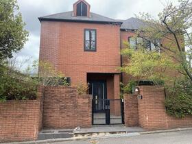 兵庫県芦屋市奥池南町