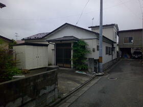 秋田県秋田市飯島松根東町