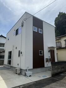 埼玉県上尾市大字小泉