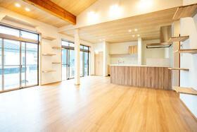 三重県四日市市西富田２丁目