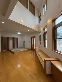 三重県津市河芸町杜の街１丁目