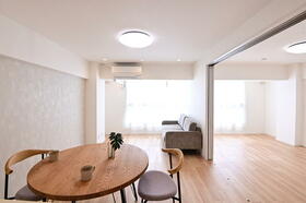 根岸駅前共同ビル