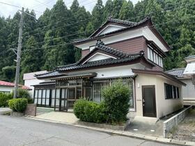秋田県由利本荘市岩谷町字松山