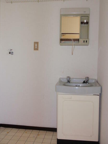 apartment 茨城県北茨城市中郷町上桜井
地図を見る