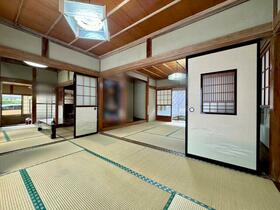 detached 山梨県大月市大月町真木