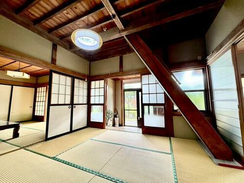 detached 山梨県大月市大月町真木