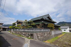 兵庫県丹波市山南町谷川