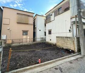 東京都荒川区荒川１丁目