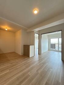 京都府京都市右京区梅津南広町