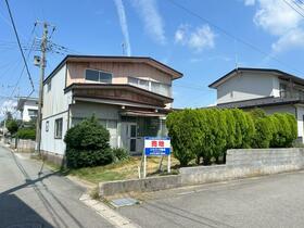 秋田県秋田市泉東町