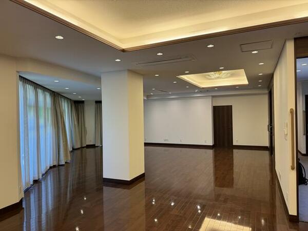 detached 東京都港区高輪２丁目

地図を見る