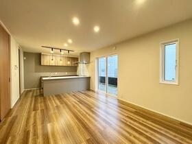 富山県高岡市能町南２丁目