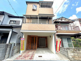 大阪府門真市城垣町