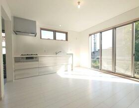 京都府京都市伏見区桃山紅雪町