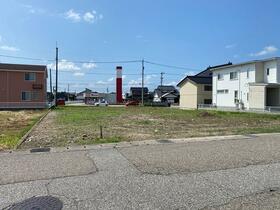 富山県高岡市戸出町３丁目