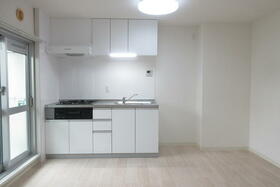 藤阪ハイツＡ７棟　３階