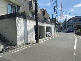 神奈川県横浜市鶴見区梶山１丁目