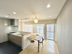 福岡県福岡市南区寺塚１丁目