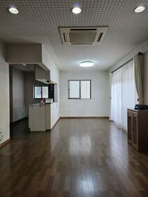 静岡県静岡市清水区草薙