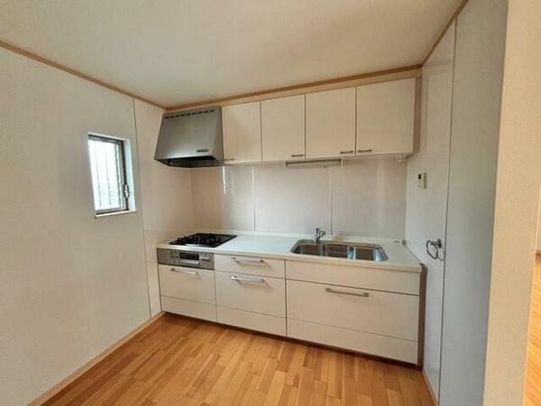 detached 埼玉県草加市柿木町

地図を見る