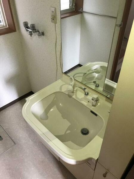 detached 東京都あきる野市草花

地図を見る