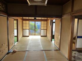 山形県米沢市塩井町塩野