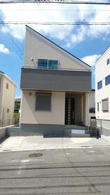 東京都三鷹市大沢２丁目