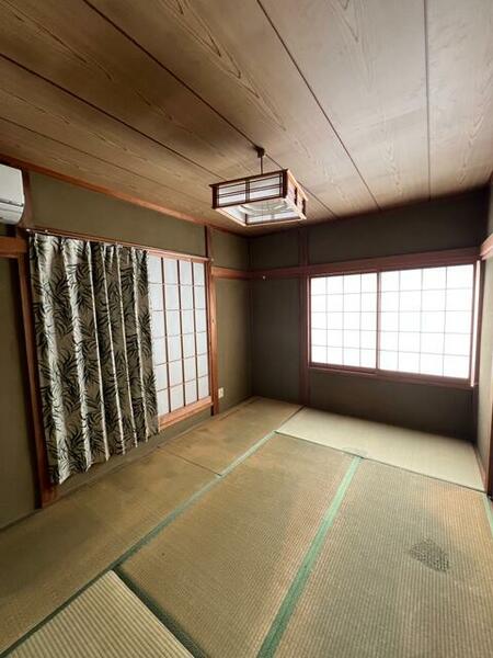 detached 埼玉県比企郡川島町大字出丸中郷

地図を見る