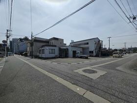 富山県富山市舟橋北町