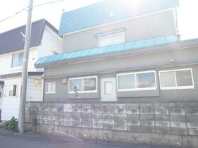 青森県青森市小柳３丁目