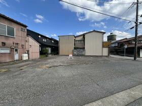 富山県高岡市清水町１丁目