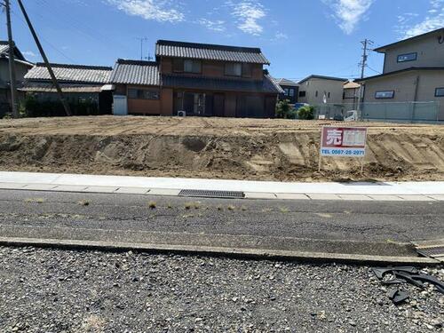 Land, Aisai, Aichi