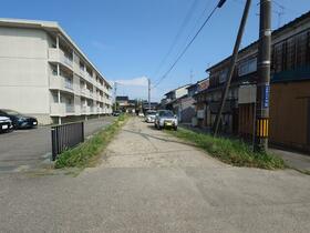 富山県高岡市大坪町３丁目