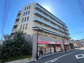 パークホームズ初台一丁目